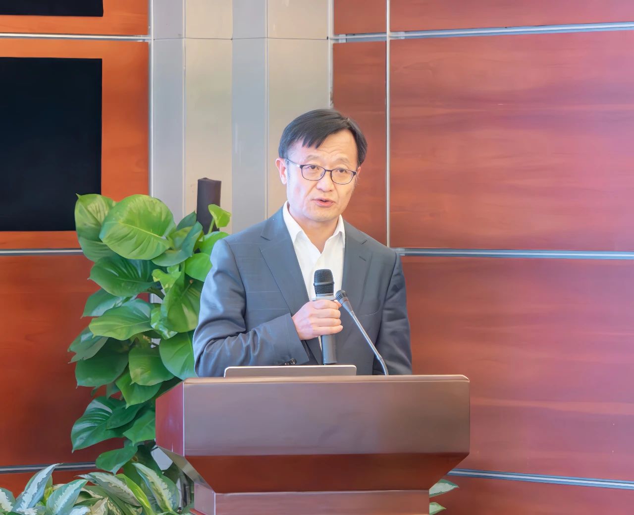 庄闲和游戏(中国)股份有限公司-官网